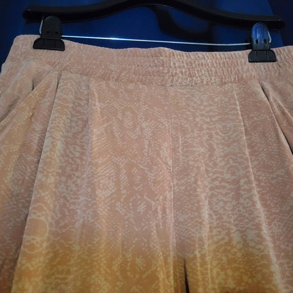 🍑 3/$15 Express Lounge Pants - Picture 2 of 5